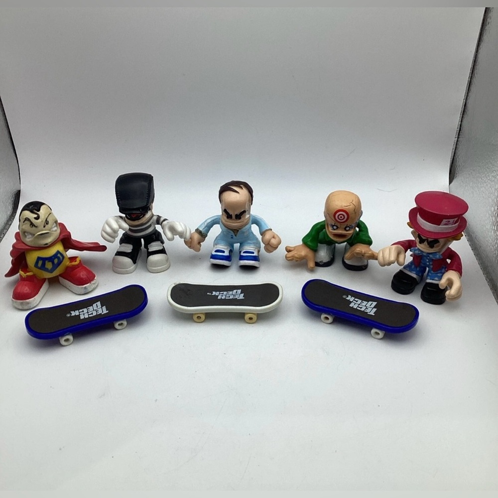 Tech Deck World Industries Flameboy Figures X 5 With 3 Skateboards